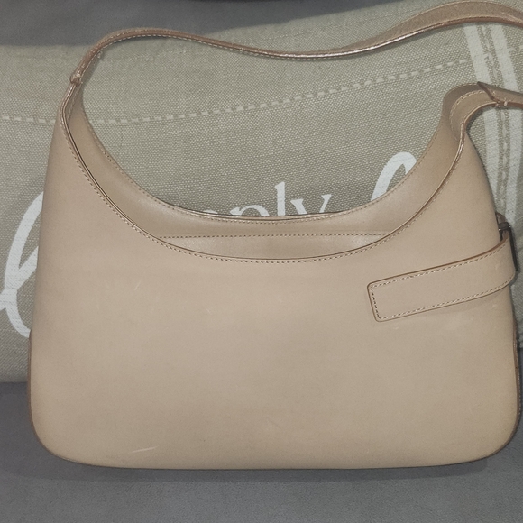 Salvatore Ferragamo Beige Shoulder Bag - Picture 4 of 13